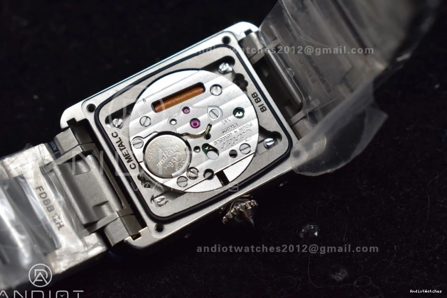 20.3mm ZipUp Ronda K11F On Bezel Bracelet Dial White Diamond Quartz With 1190 SS Tank SS Solo 1001